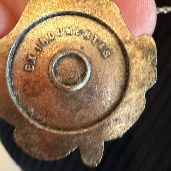 Vintage style Saint Padre Pio devotional medal pendant on a necklace - Picture 6 of 7